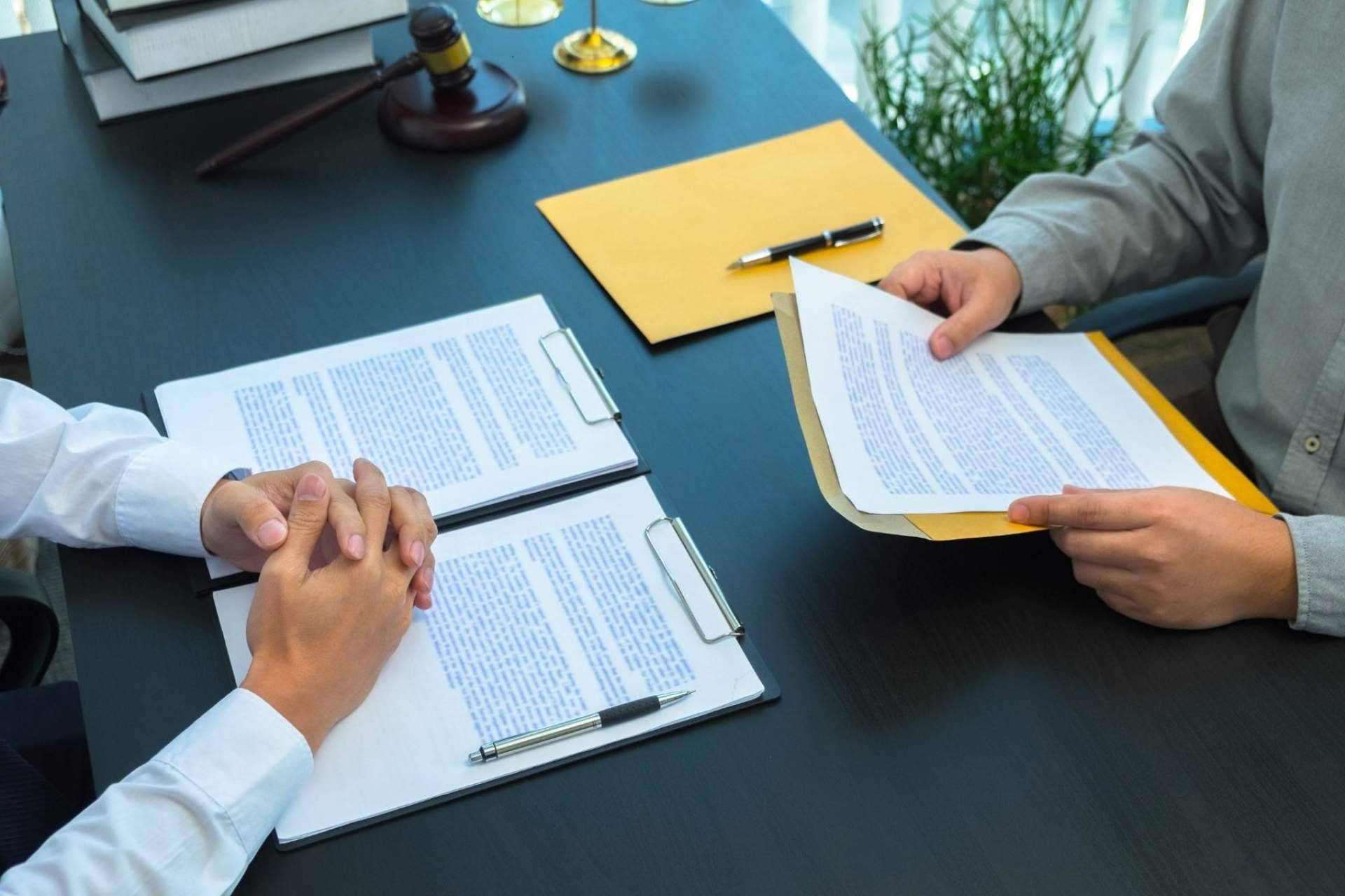 Derecho Mercantil de Defendo Abogados: concursos de acreedores para empresas y Ley de segunda oportunidad para particulares
