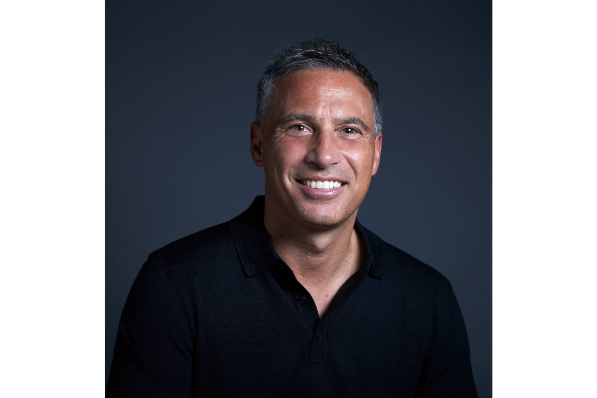 Luciano Calomeni publica su primer libro, ´Un pacto para vivir´, un testimonio de superación personal y transformación emocional.